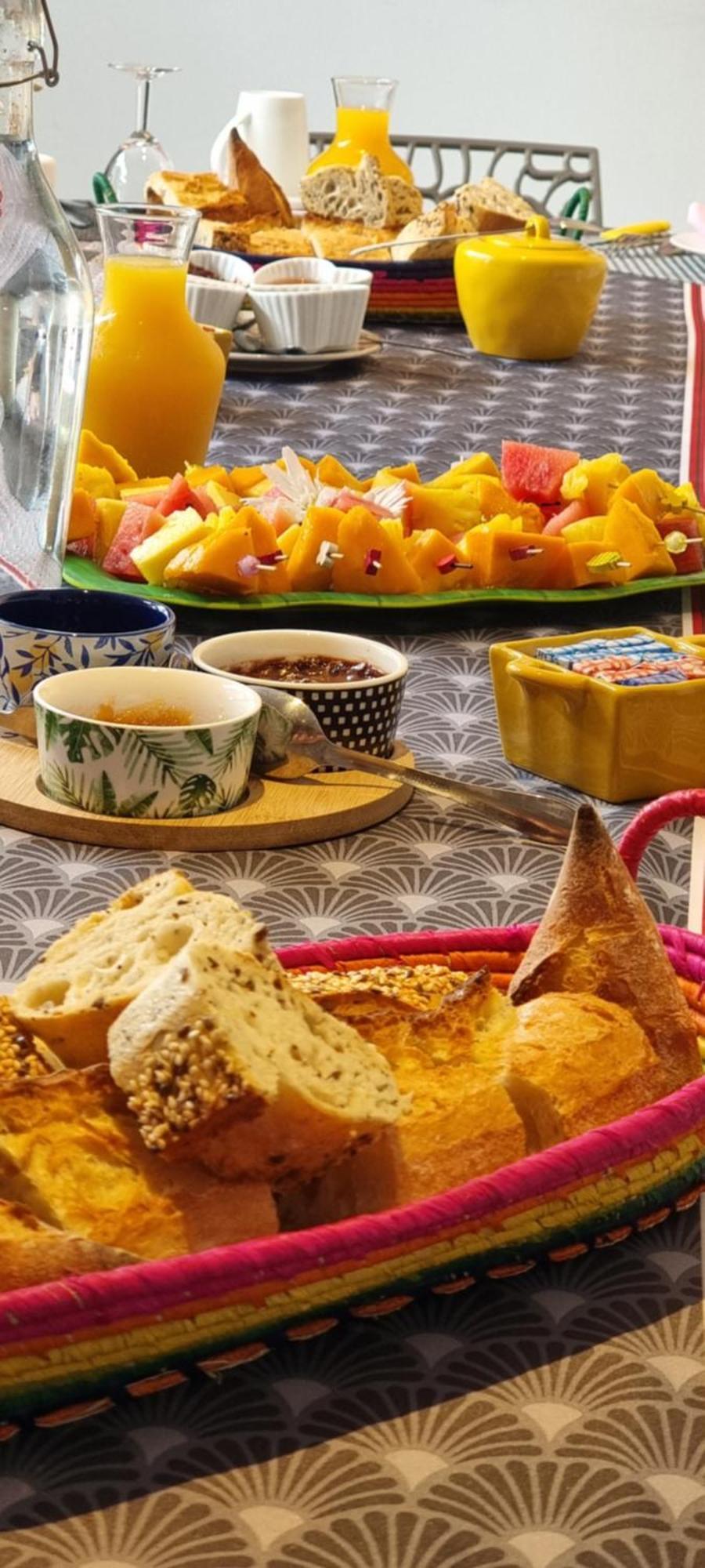 ル・タンポン Le Palmier De La Paix Bed & Breakfast エクステリア 写真
